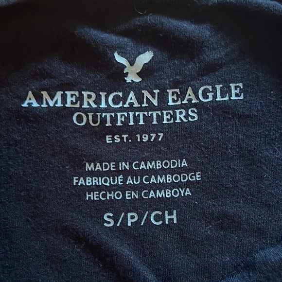 Simple black American eagle shirt size S - Picture 3 of 4